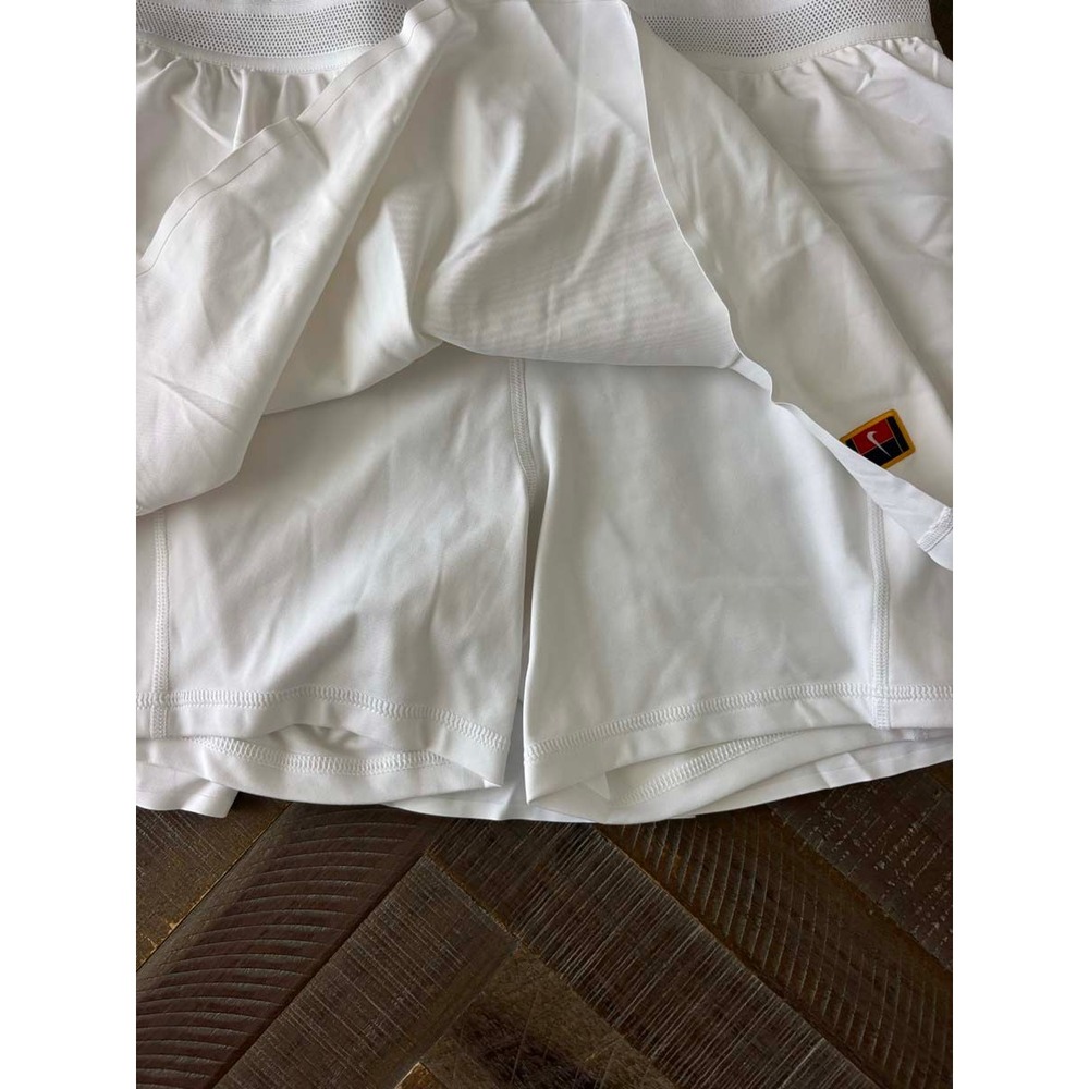 NikeCourt Advantage Tennis Skirt White Dri-FIT Skort Womens Medium NWT - Picture 3 of 8